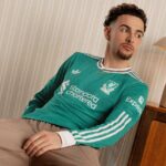 Jersey Ketiga Liverpool