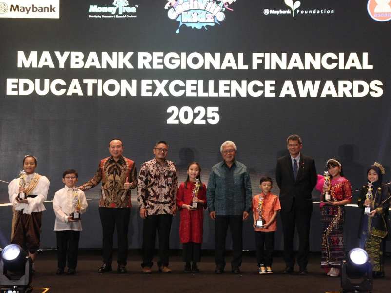 Maybank awards.jpg