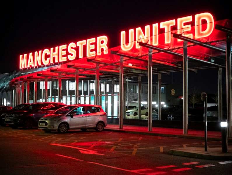 Prediksi skor manchester united