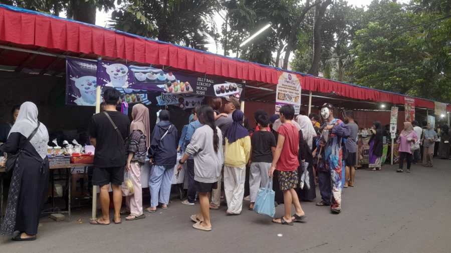 War Takjil Jagakarsa