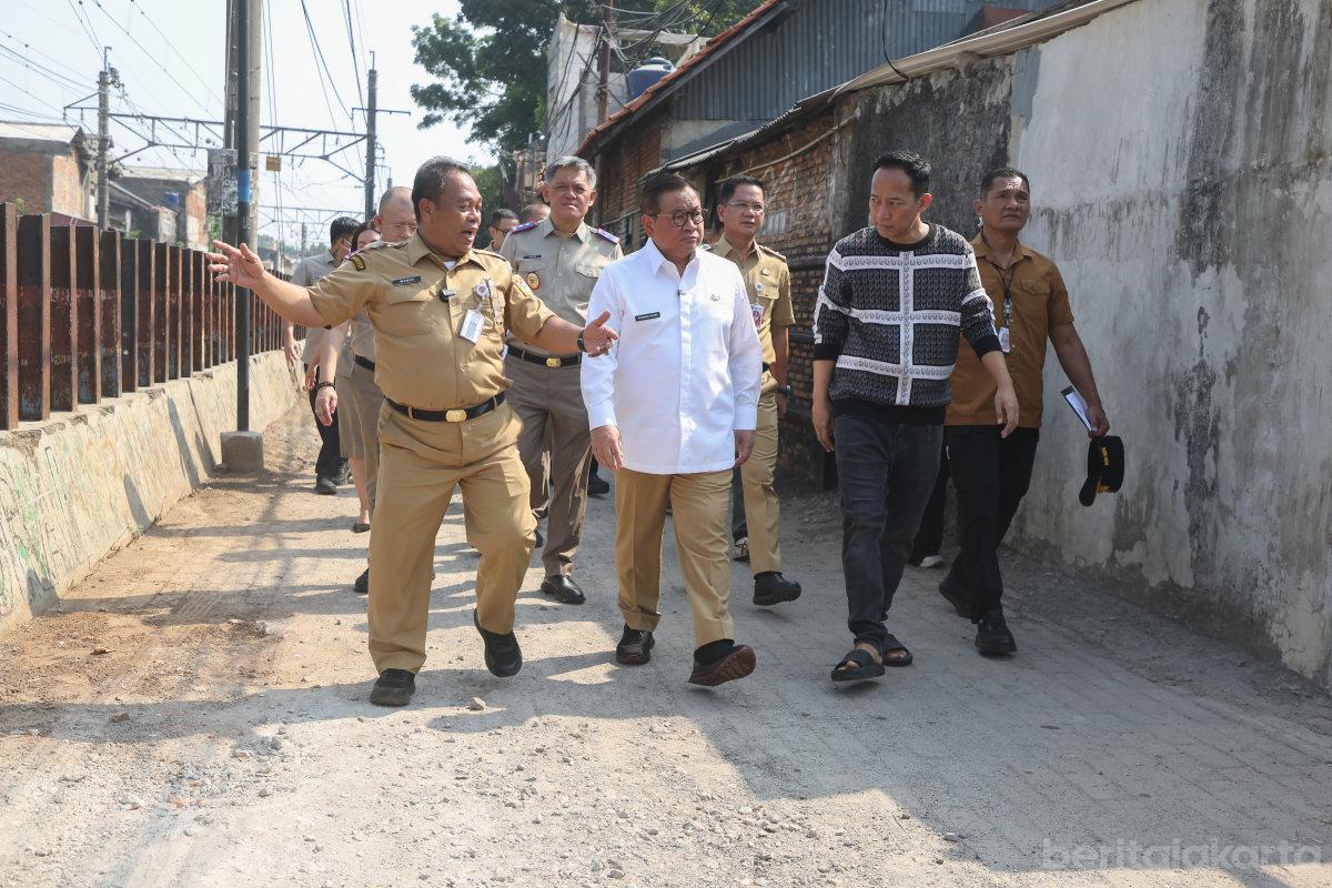 Jalan Sejajar Rel Pasar Minggu