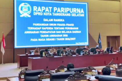 rapat paripurna dprd Kota Tangsel