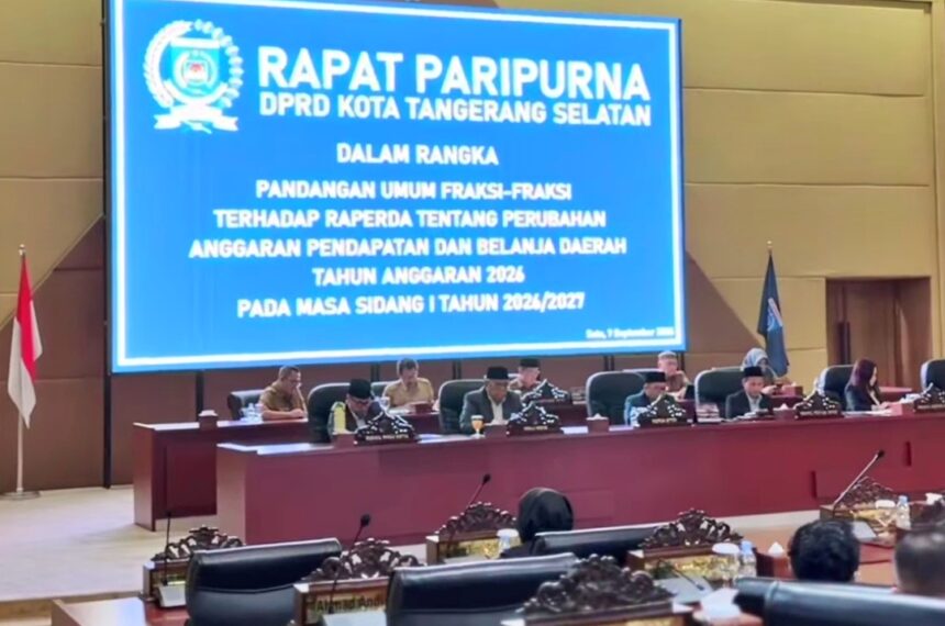 rapat paripurna dprd Kota Tangsel
