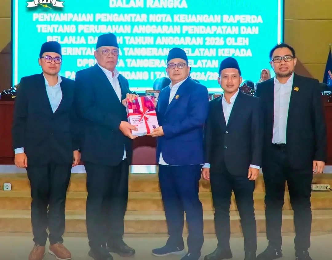 rapat paripurna dprd Kota Tangsel